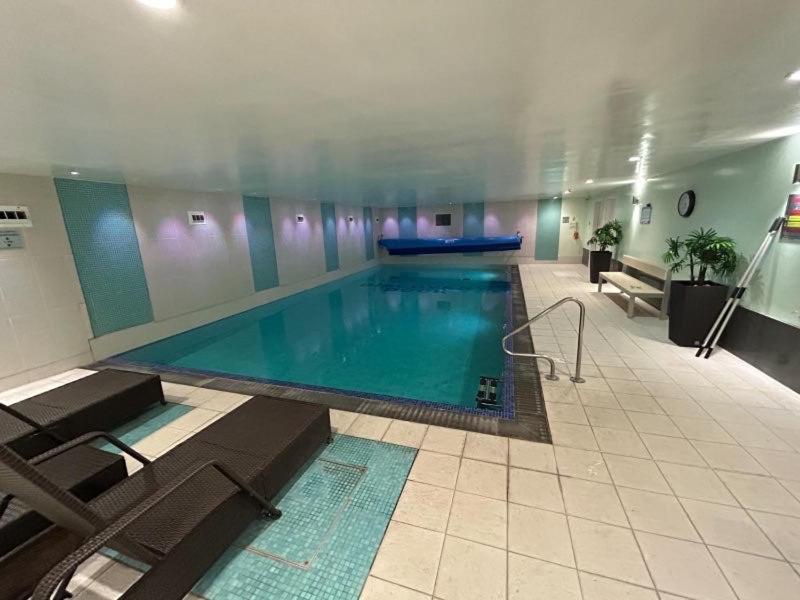 Spare In All-female 2-bedroom Flat-female Only! Affittacamere Londra